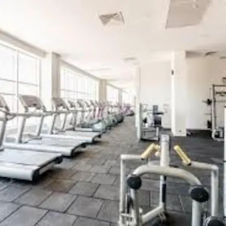 36th Floor Sky App Free Parking Скоп'є