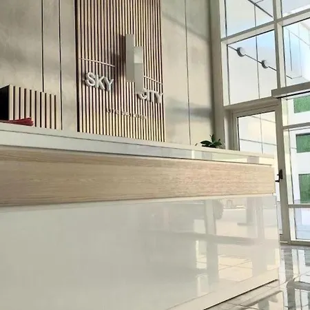 36th Floor Sky App Free Parking Скоп'є