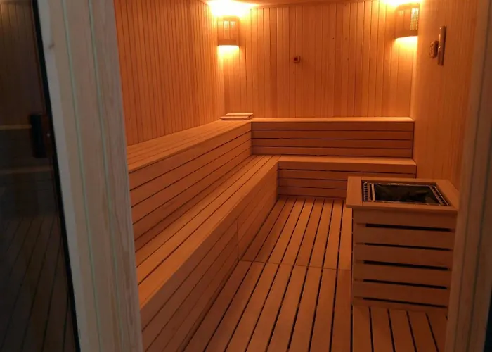 Apartment 36th Floor Sky App Free Parking