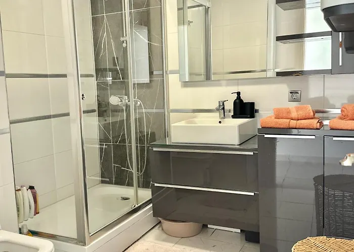 Apartment 36th Floor Sky App Free Parking Skopje