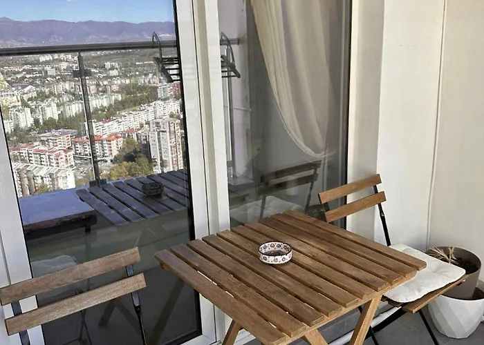 Apartment 36th Floor Sky App Free Parking *